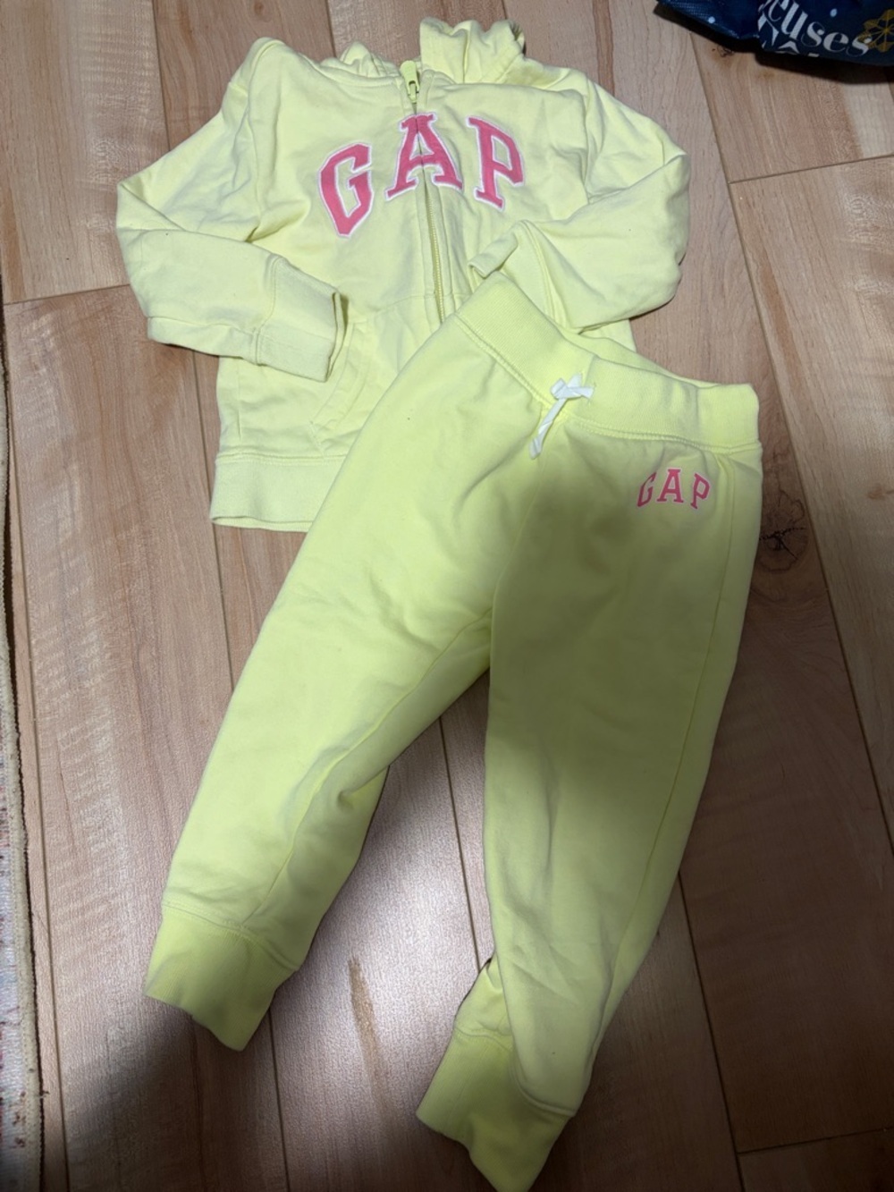 GAP Kids Yellow Sweatshirt & Joggers with Pink Logo